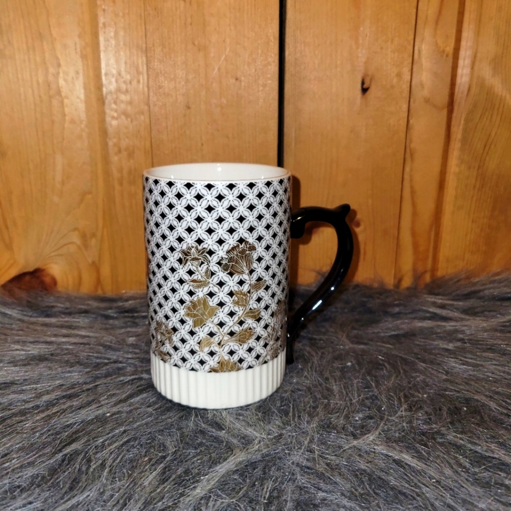Imogen anthropologie ceramic mug